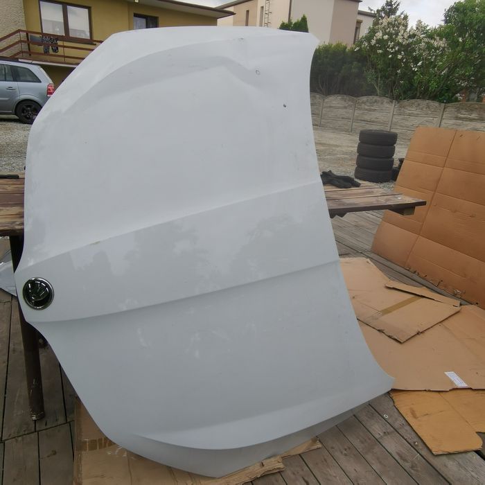 Maska Skoda Octavia 3 polift 5E0  823  031 stan jak na zdjęciu