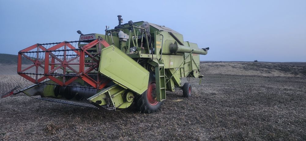 Продам комбайн Claas consul