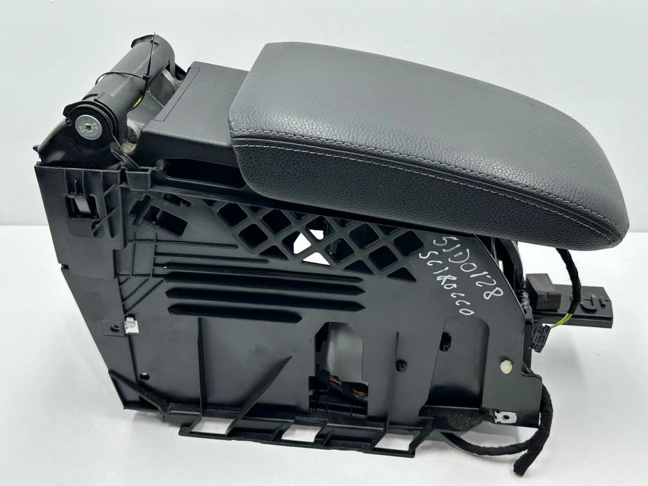 Apoio Braço - Volkswagen Scirocco (2010)