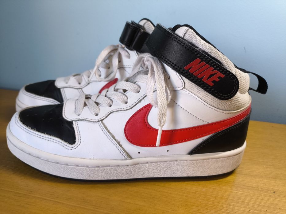 Nike tennis vermelhos