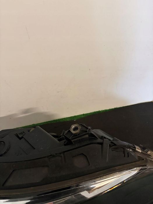 lampa prawa reflertor prawy bmw e60 e61 bi xenon nie skrętny demonta