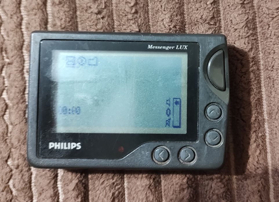 Пейджер , питание 2 ААА