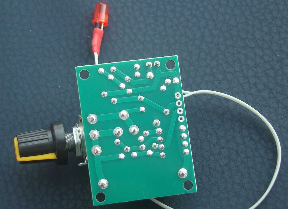 Регулятор зарядного струму для автомобільних зарядних ( по вторинні  )