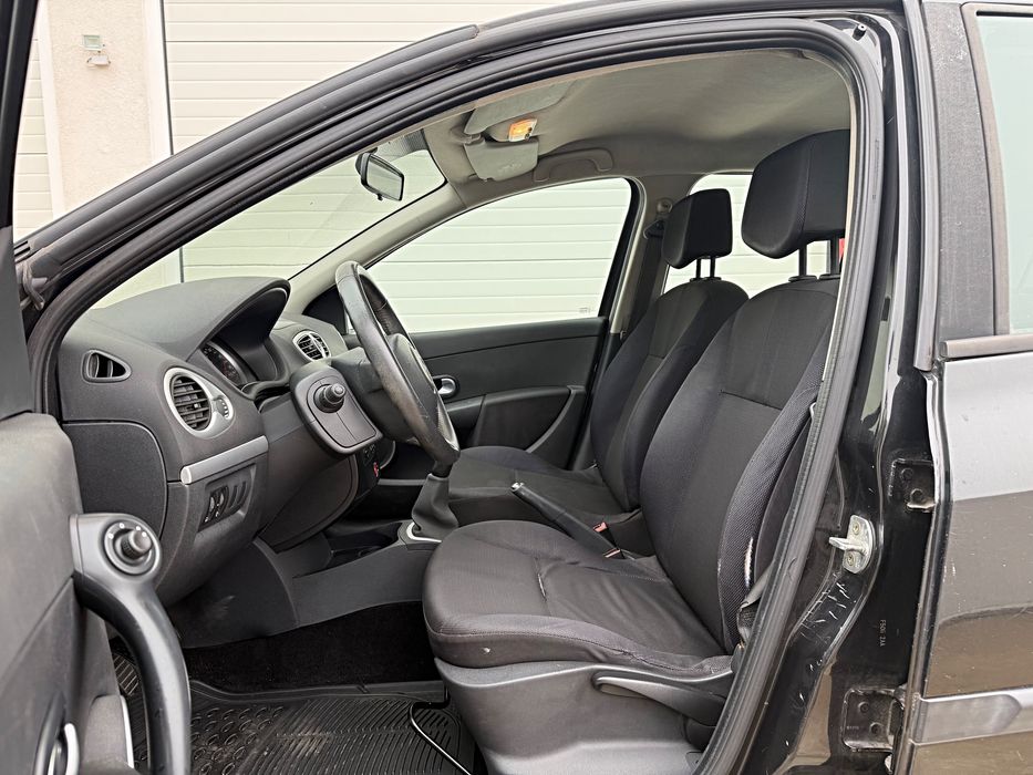 Renault Clio 1.2 16v 75cv
