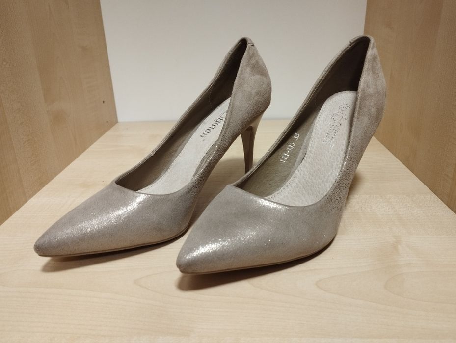 Czółenka, pantofle Quinba, buty na obcasie, szpilki, beżowo-złote