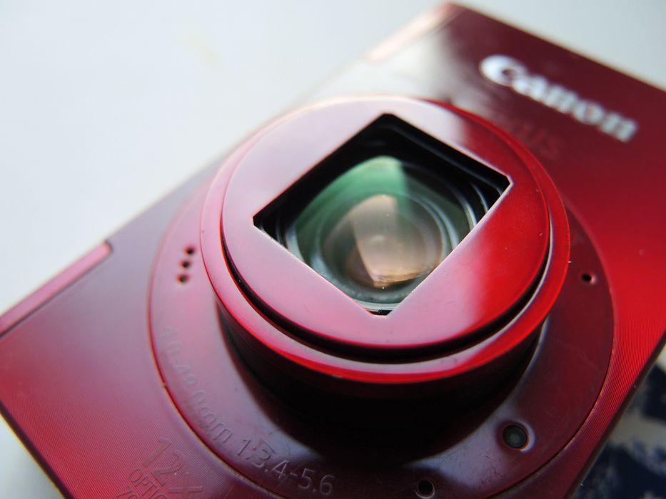 Canon IXUS 500 HS 12X Zoom