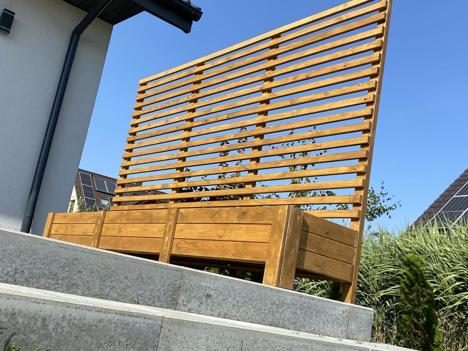 Pergola/ścianka z donicami