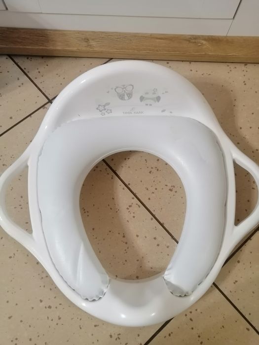 Nocnik i nakłada na WC