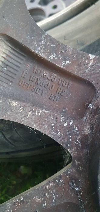 Литі диски KIA Cee'd R15 5×114,3 ET50 + шини Hankook 195/65 R15