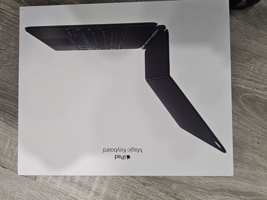 Magic Keyboard Apple iPad Air de 13 polegadas (M3) - Português - Preto