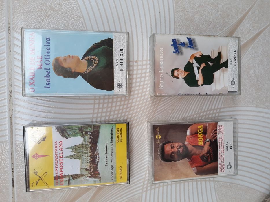 Cassetes várias de música portuguesa