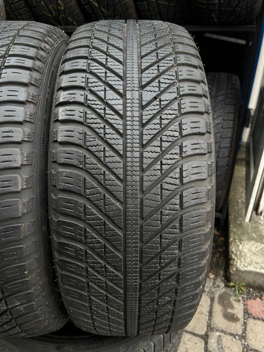 235/55R17 Goodyear Vector 4Seasons Шини/Колеса/Всесезонні Склад шин