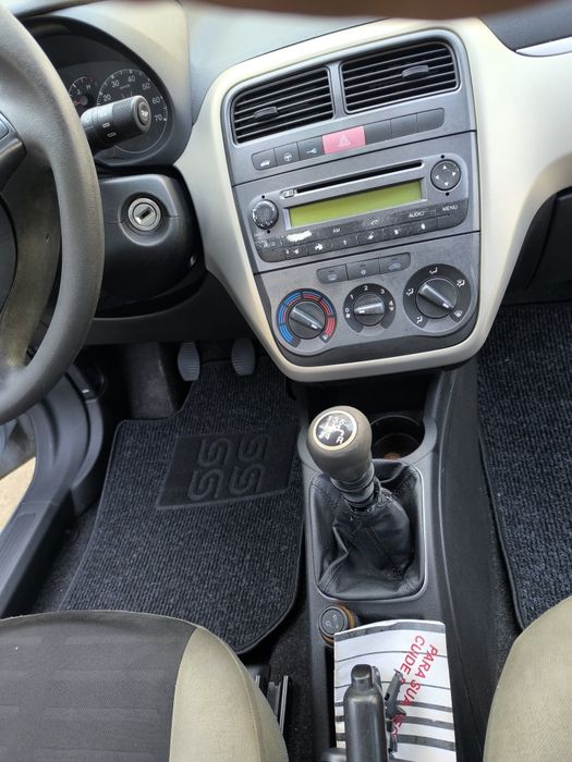 Carro sujo? Deixo como novo!