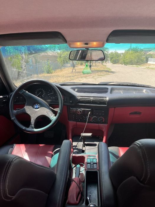 Авто bmw e34 525i
