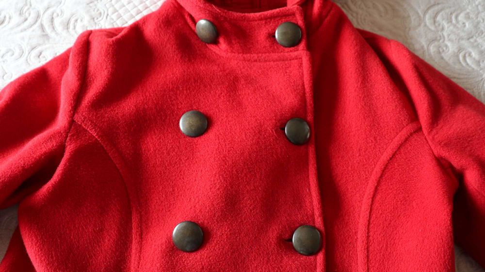 Casaco vermelho da Mosh