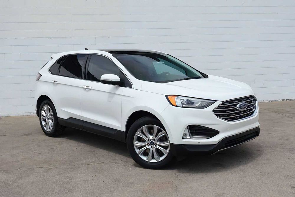 Ford Edge Titanium      2021