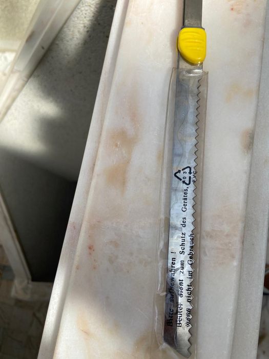 Faca eléctrica nova