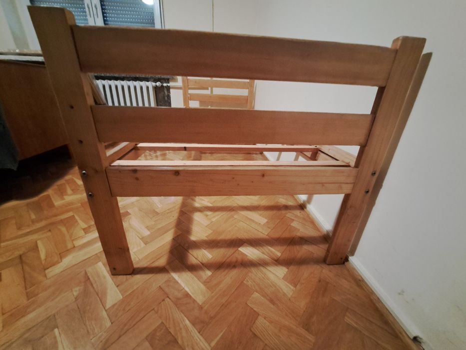 Łóżko drewniane sosnowe
