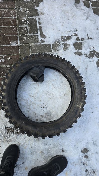 Opona z kolcami 140/80/18