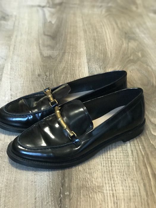 Кожаные лак туфли лоферы Massimo Dutti