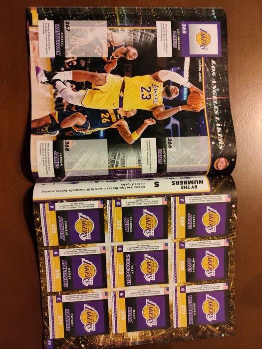 Caderneta Basquetebol NBA 2021/2022 + 91 Cromos