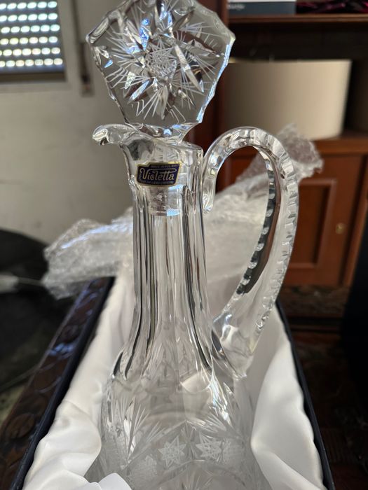 Cristal, balde do gelo de cristal e garrafa de cristal