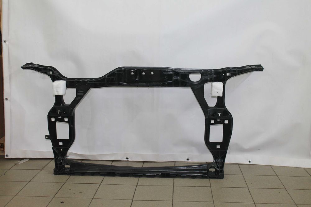 Передня панель телевізор  Audi Q5 USA КУ 5 радіатори