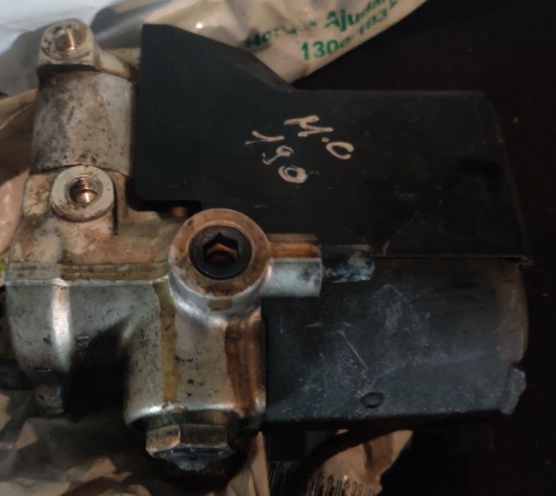 ABS (Bomba ABS para Mercedes 190D)