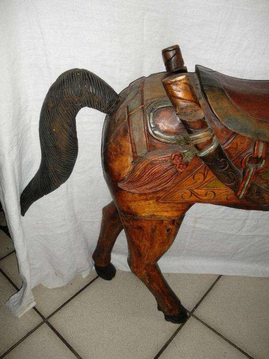 Estátua Cavalo Madeira Policromada