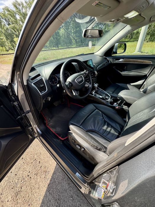 Audi Q5 2013 рік.