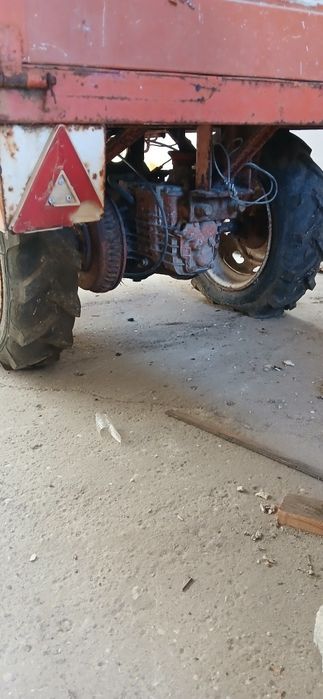 Atrelado com traçao