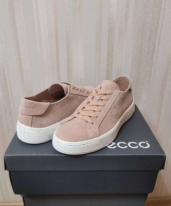 Кросівки кеди туфлі ECCO STREET TRAY оригінал шкіра замш розмір 40