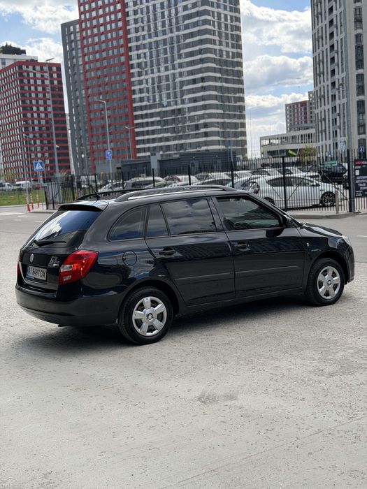 Skoda Fabia 2008 1.4 mpi универсал