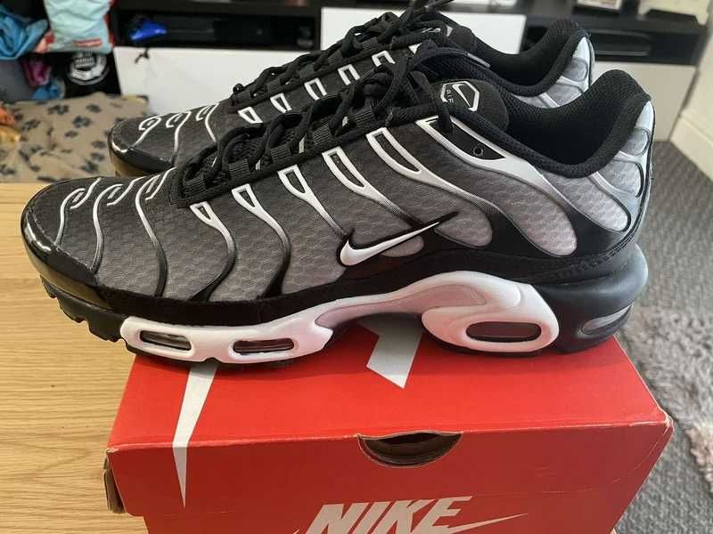 Nike TN_Air_Max_Plus_ czarny R.41