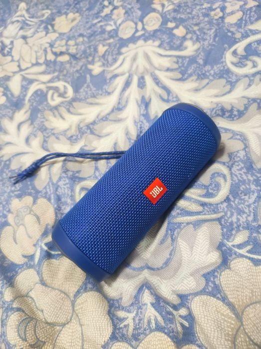 Bluetooth колонка JBL Flip 4