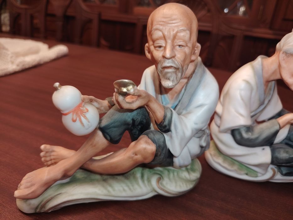 Par de Velhinhos em Porcelana Fina