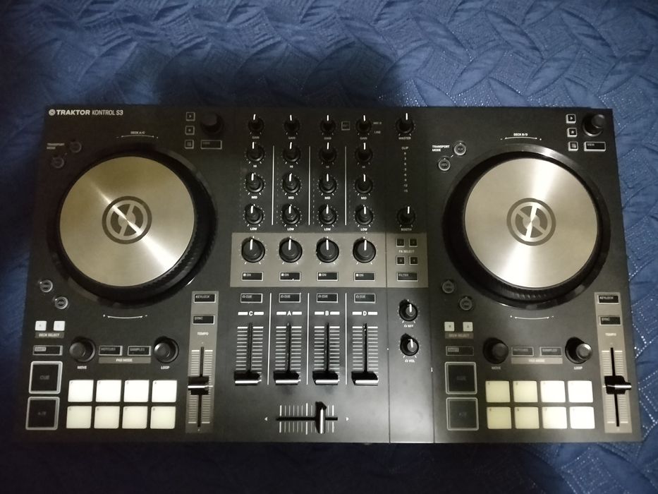 Native Instruments Traktor S3