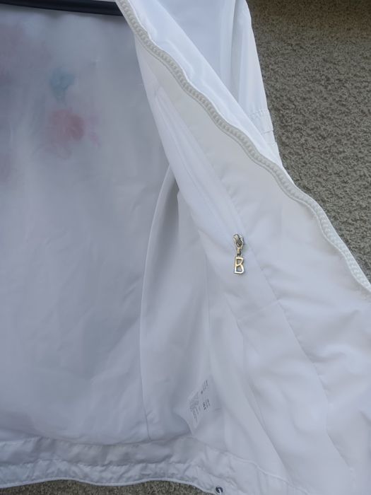 Куртка вітровка Bogner розмір 36