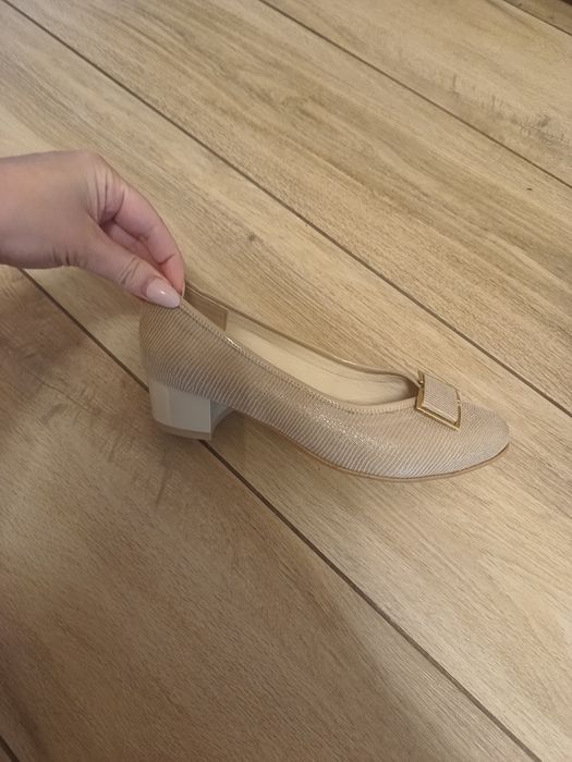 Damskie beżowo złote eleganckie damskie buty na obcasie w rozmiarze 36