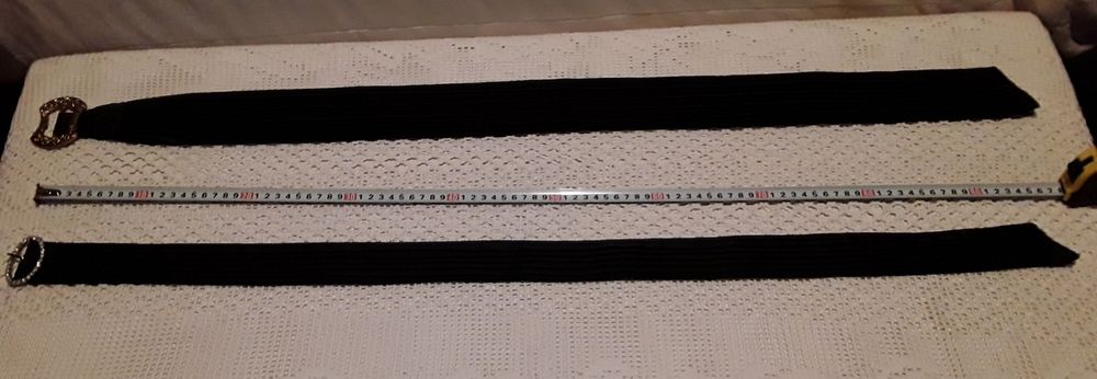 Cintos pretos em tecido