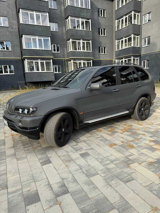Продам BMW х5 e53