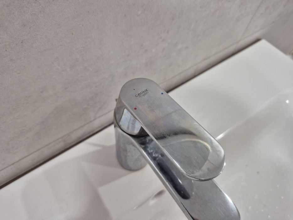 Умивальник  CEBERITE з  тумбою і змішувачем GROHE