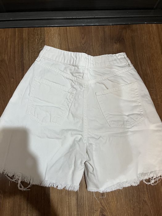 Шорти жіночі