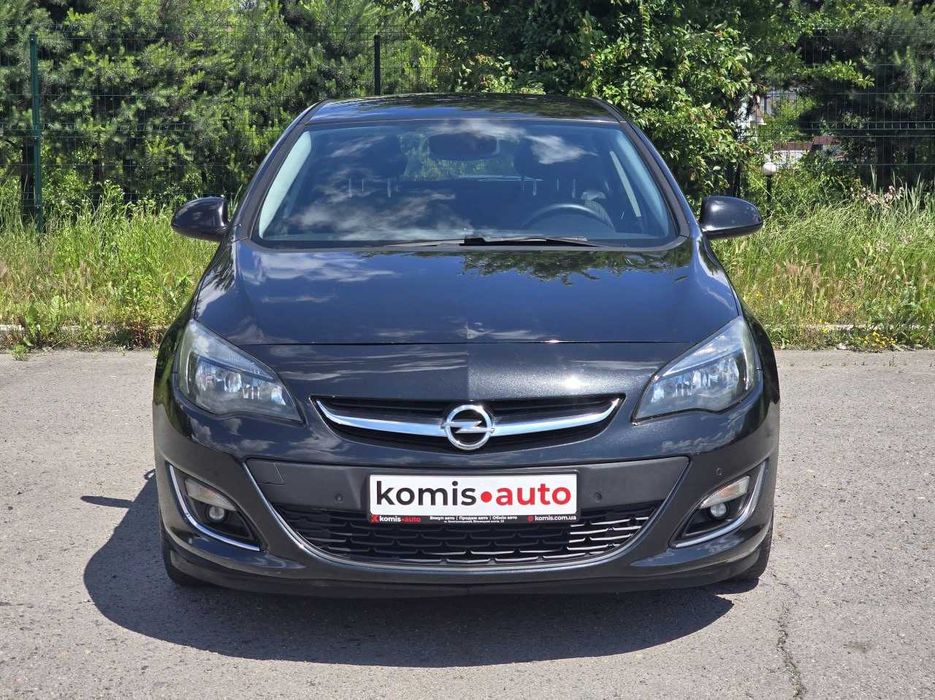 Продам  Opel Astra 2013. Можна в розстрочку, під викуп.