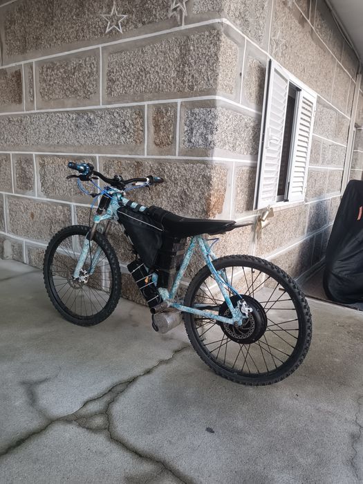 Bicicleta elétrica/ surron