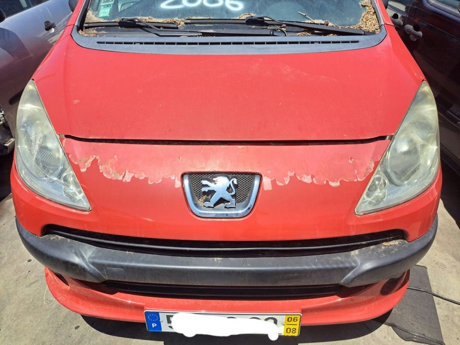 Peugeot 1007 Anos de 2005/2006/2007/2008 tampa mala/portas esq/Drt