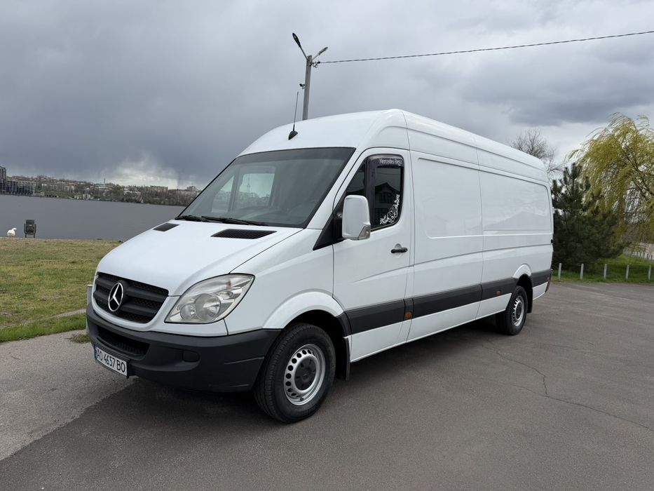 Мерседес Спринтер  2011 года
