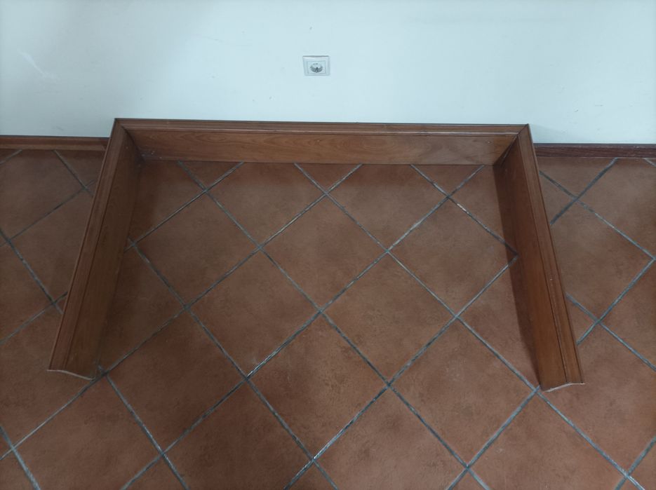 Laterais em madeira para janelas