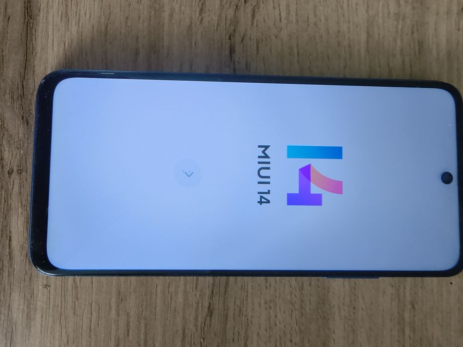 Продам смартфон XIAOMI REDMI NOTE 10 5G 4/128 GB