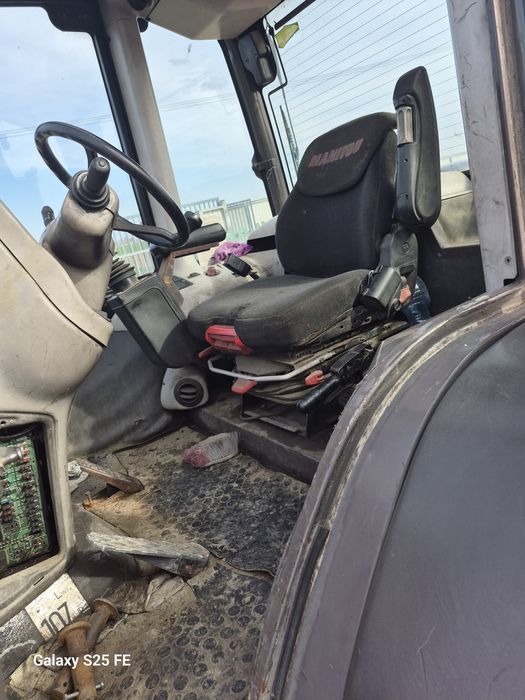 Ładowarka teleskopowa manitou  mla 628